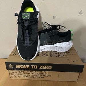 Nike Crater Impact Sneakers Sz 7.5 New in Box.